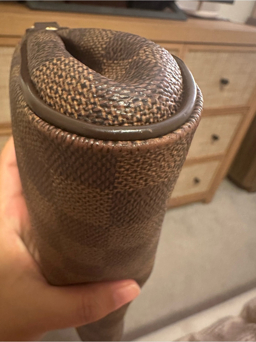 Louis Vuitton Damier Ebene Brown & Gold Shoulder Bag - Picture 4 of 14